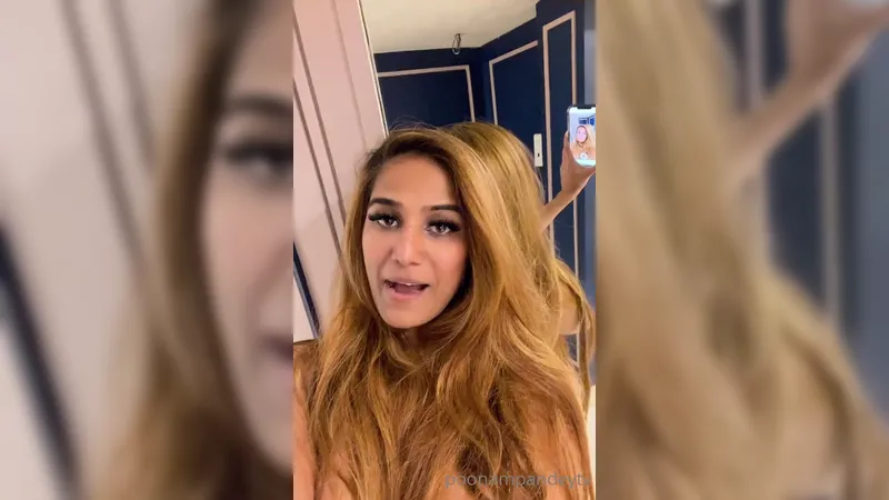 Poonam Pandey Indian Girl Naked Live Leaked Onlyfans Video