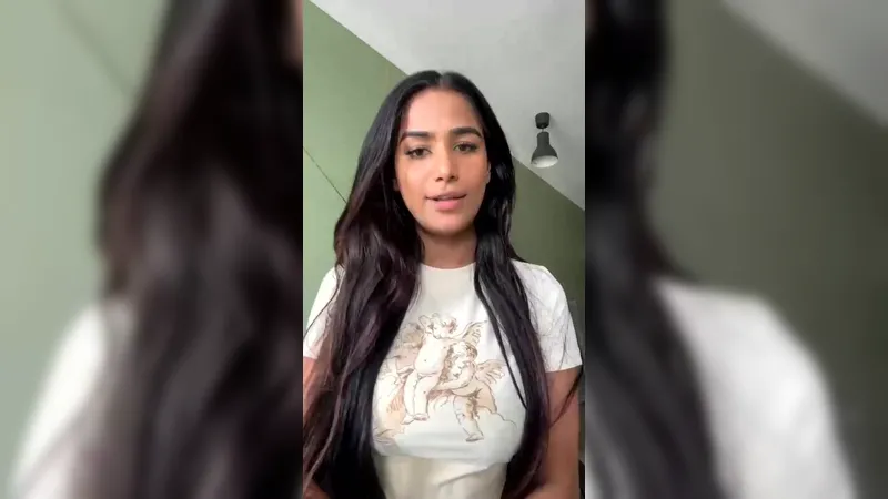 Poonam Pandey Pretty Indian Teasing Her Boobs OnlyFans Video