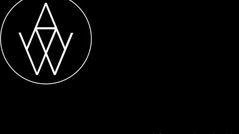 巨乳のアンジェラ・ホワイトが様々なポーズで犯されるOnlyFansビデオ