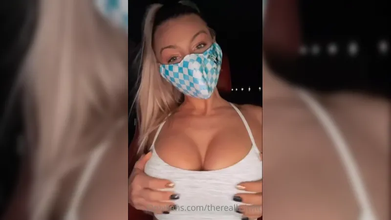 Therealbrittfit Blonde Babe love to Showing off her Natural Tits and Fingering Pussy Onlyfans Video