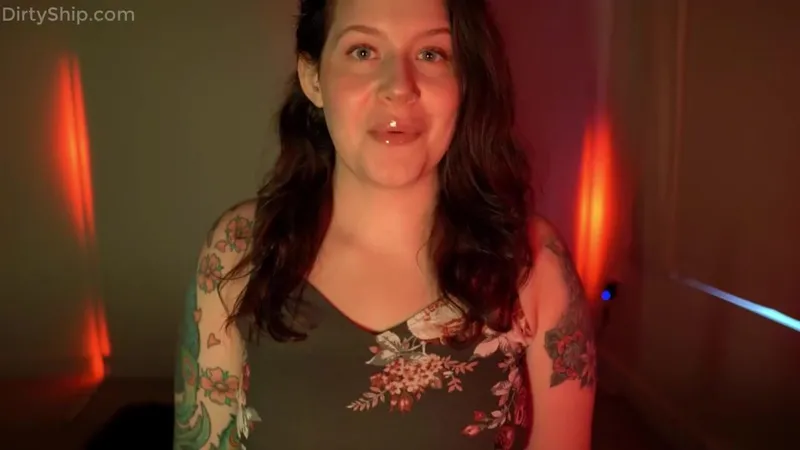 Little Clover Whispers ASMR Kissing Booth Patreon Video
