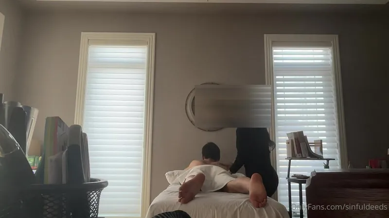 Sinfuldeeds Masseur Deeply Sucks her Customer's Cock While Giving Massage Onlyfans Video