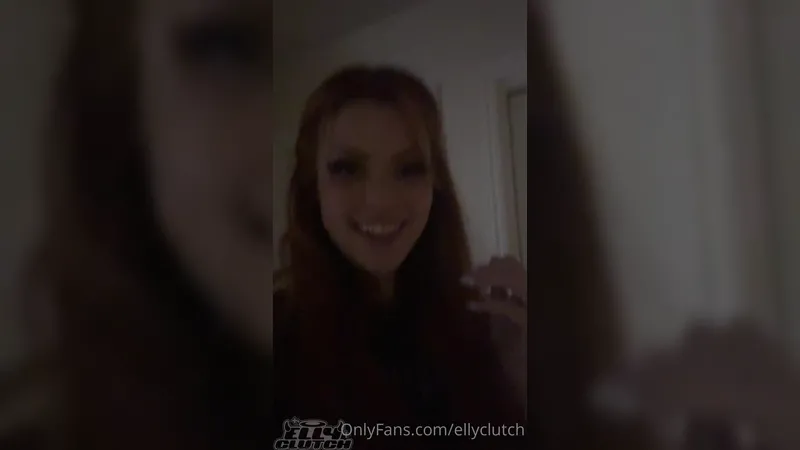 Ellyclutch Red Head Chick Giving Deep Sloppy Blow job to Her BF Onlyfans Video