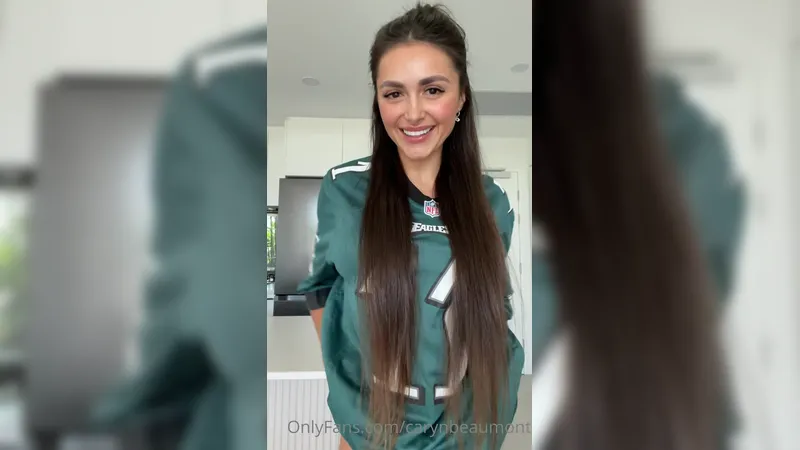 Carynbeaumont Gorgeous Teen Fingering And Squirting OnlyFans Video