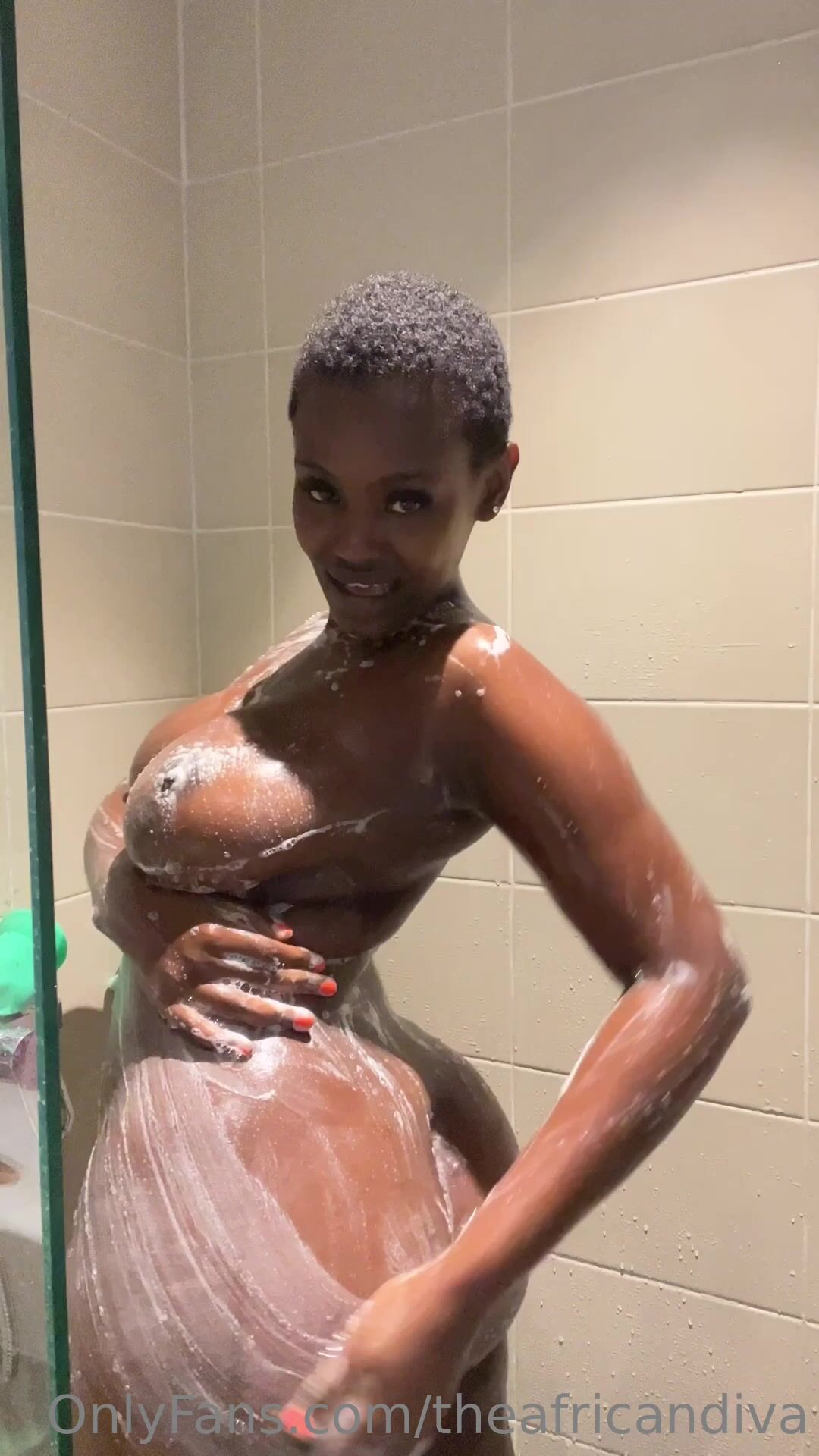 Isimbi Yvonne Taking A Shower Fully Naked Applying Soap On Her Big Booty Onlyfans Leaked Video