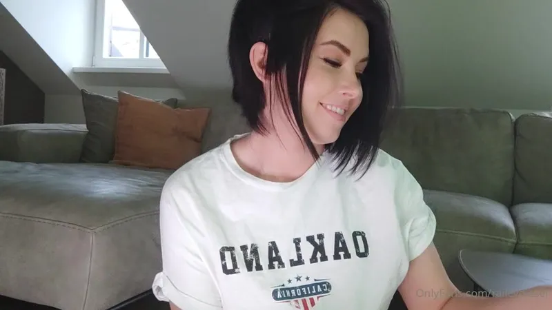 RaileyTV Dirty Talking Baby Rubbing Pussy Before Fucking it with a Dildo Onlyfans Video