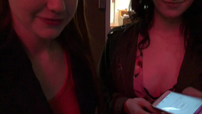 Emily Bloom Wearing Vibrating Panty In Busy Public And Flashing Tits Video