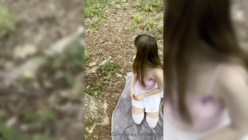 Soogsx Gives Head And Taking A Huge Cum Facial In The Jungle OnlyFans Video