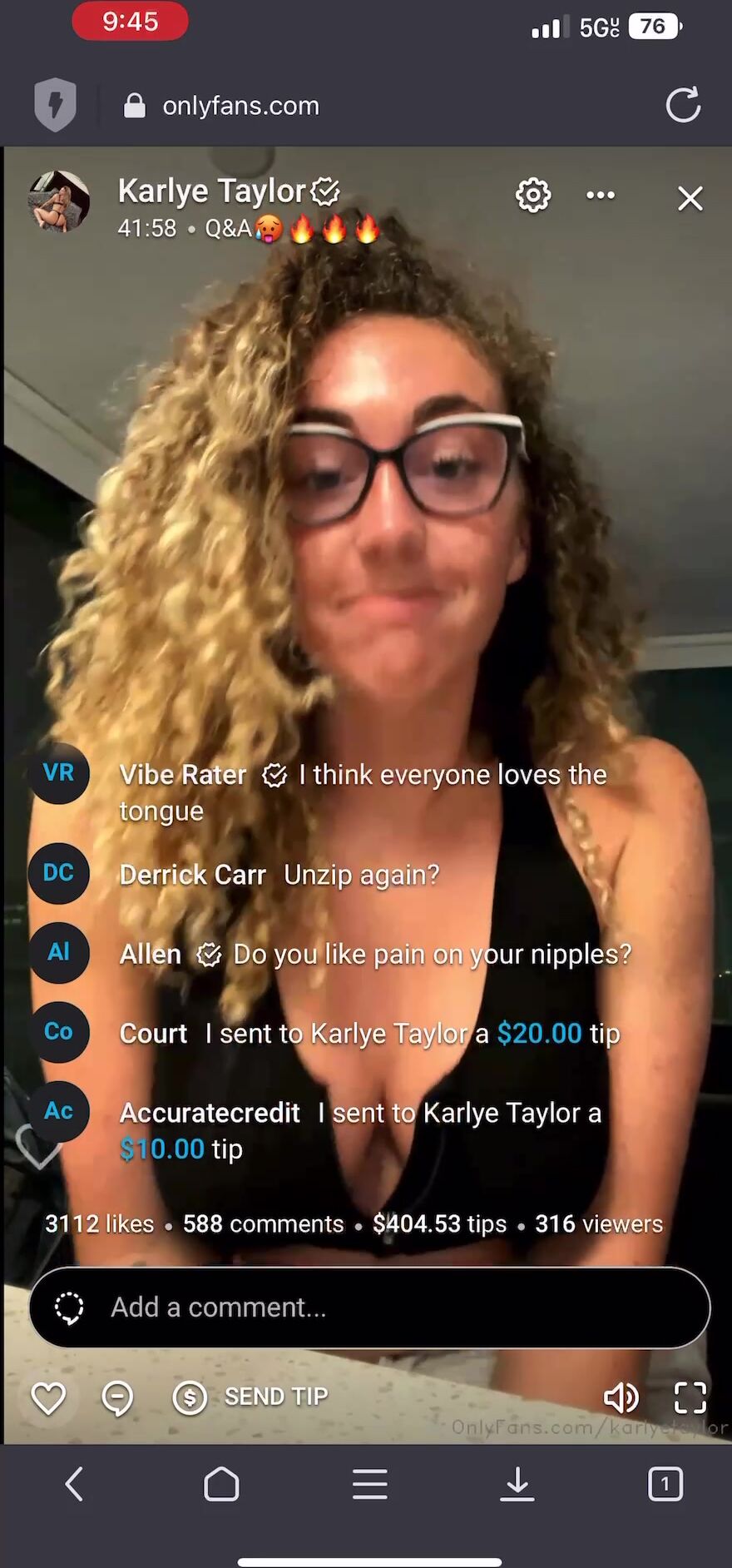 KarlyeTaylor Showing off her Tits and Shaking Them in Live Onlyfans Video