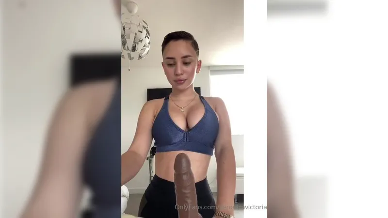 Veronica Victoria Sucking BBC Dildo While Her Tits Are Out Onlyfans Video