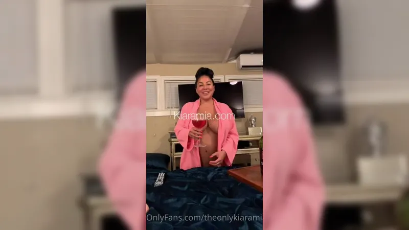 Kiara Mia Busty Slut Getting Pounded by a Guy Onlyfans Video
