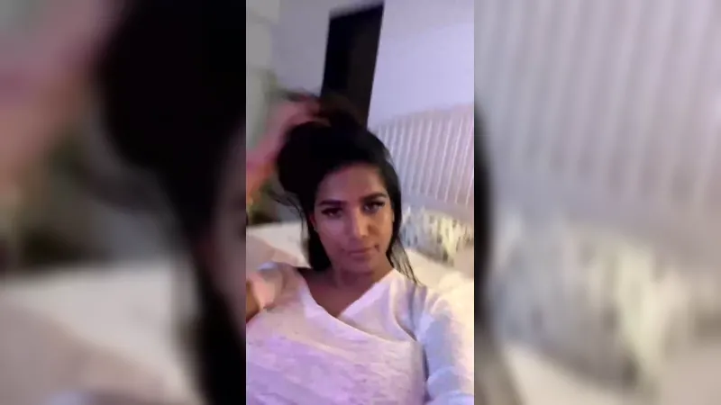 Poonam Pandey Indian Baby Strip Teasing and Masturbating in Live Stream Video
