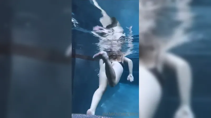 Amanda Cerny Topless Pool Strip Onlyfans Video
