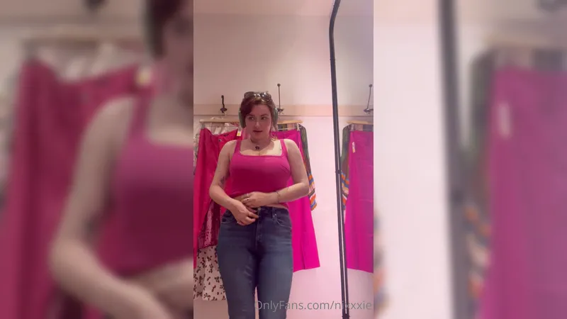 Nixxxie Pearlz Aka Totallynotnixie Showing Her Nude Pussy And Boobs In Public Fiton Room Onlyfans Video