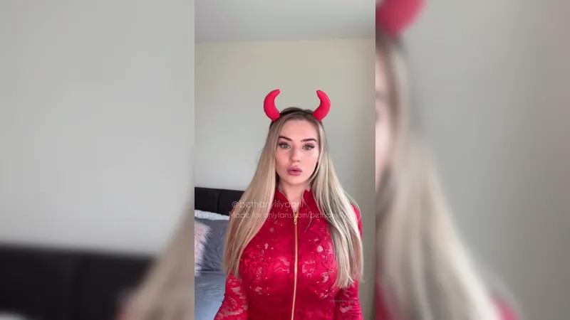 Bethanylilya Teasing Curvy Ass And Natural Boobs In Red Lingerie Onlyfans Video