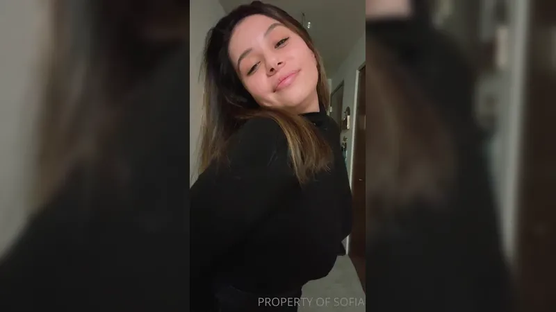 Alwayssofia Taking Her Cloths Off And Rides Dildo In Her Nasty Pussy Onlyfans Video