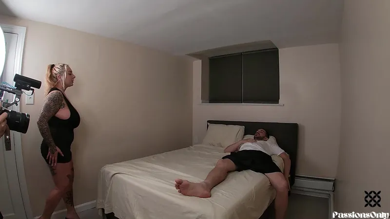 Skylar Vox Getting Pounded in Various Poses till Gets Covered by Cum BTS Video