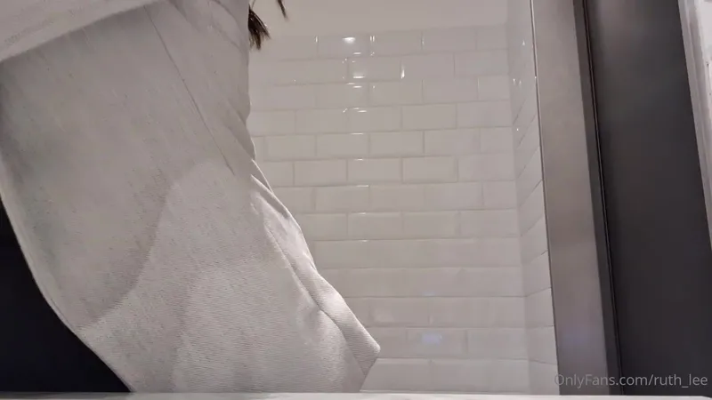 Ruthlee Orgasm In Public Bathroom Rubbing Her Horny Pussy Fully Naked Onlyfans Video