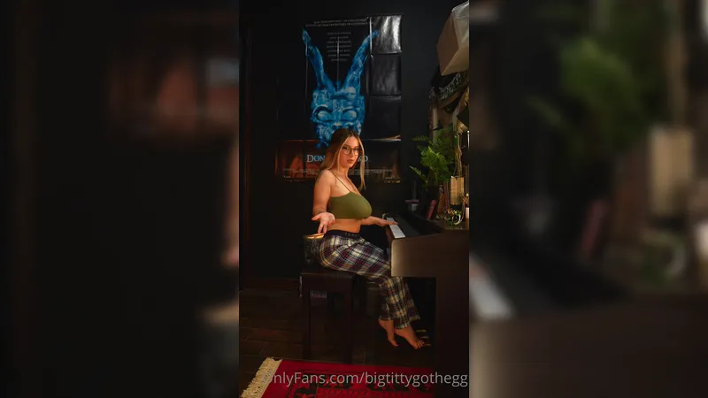 Bigtittygothegg Teasing Huge Dildo Blowjob While Playing Huge Tits Onlyfans Video