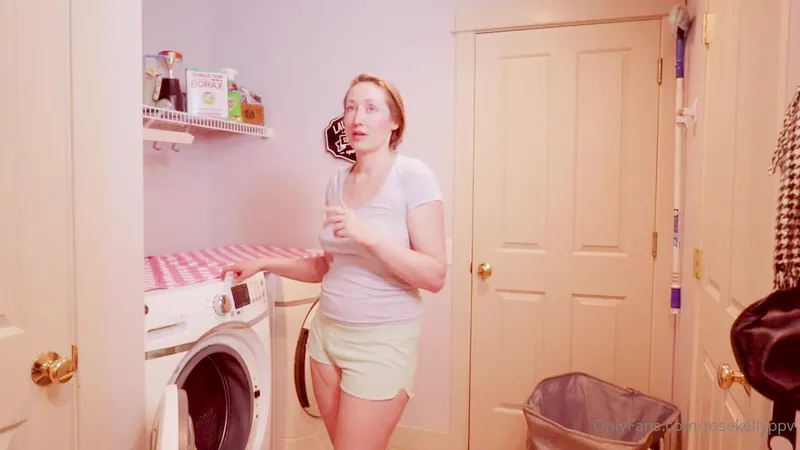 Rose Kelly Handy Helper Porn Video