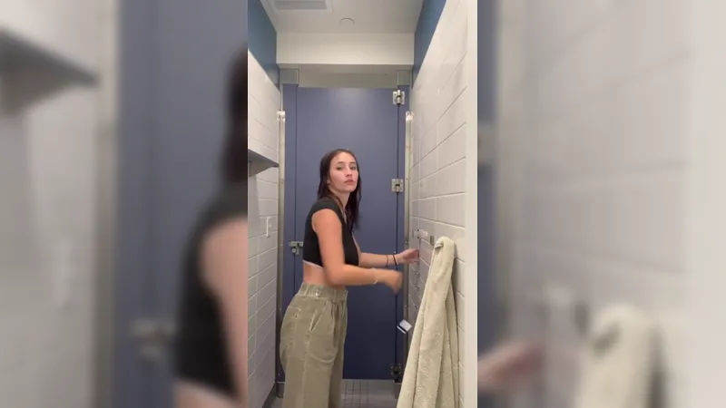 Nnevelpappermann Nude Big Busty Teen Tits Tiktok Leaked Video