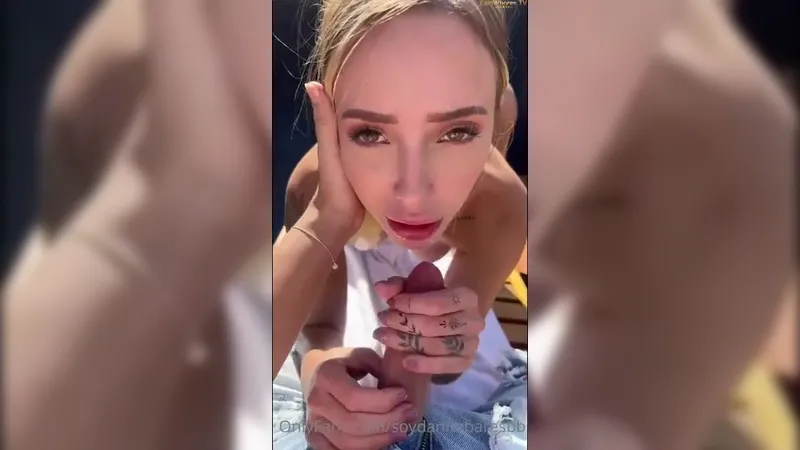 Dani Tabares Gets Finger on Ass And Fucked Anal Plug On Balcony Onlyfans Leak