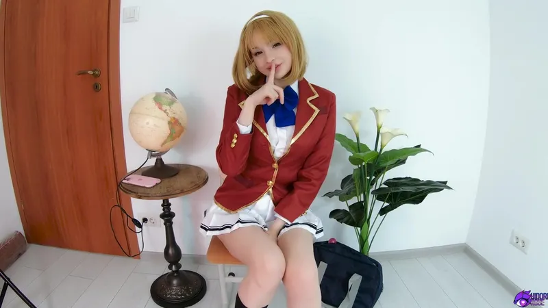 Hidori Rose Inserting a Massive Dildo into her Tight Pussy in Anime Cosplay Video