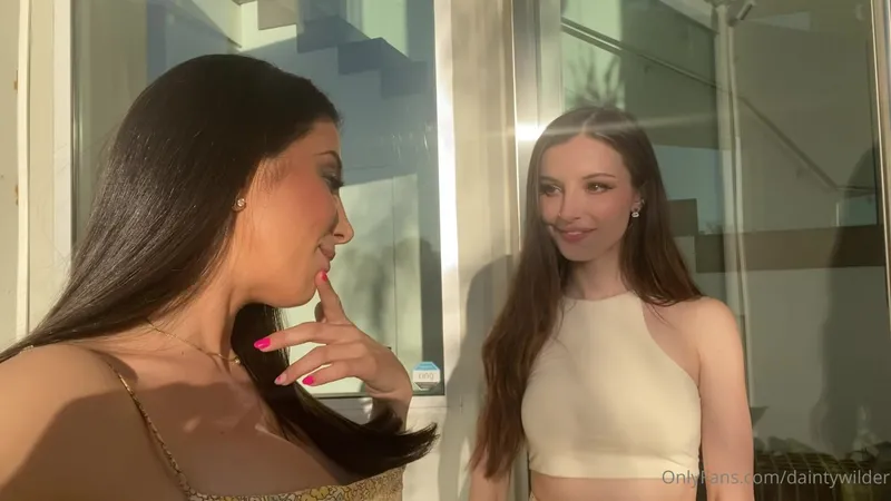 DaintyWIlder and her Lesbian Friend Having Passionate Lesbian Fuck on Bed onlyfans Video