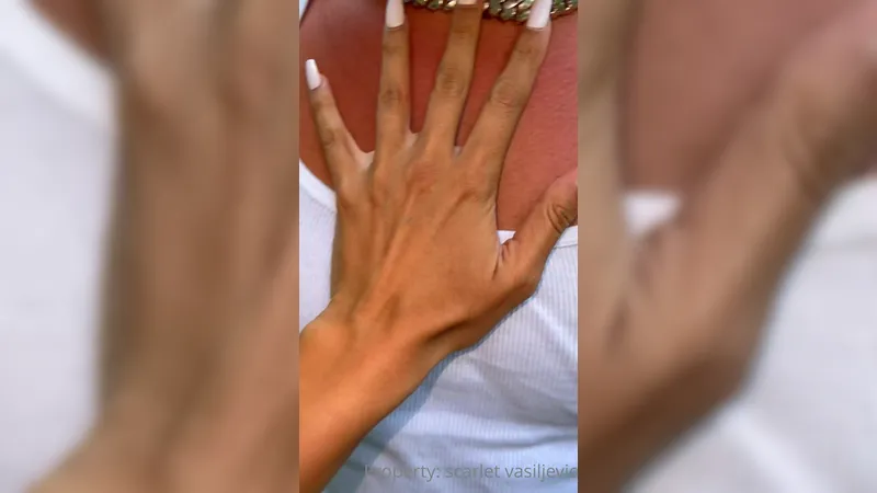 Scarlet Silva Let a Guy Tease her Pussy Before Give Handjob Onlyfans Video