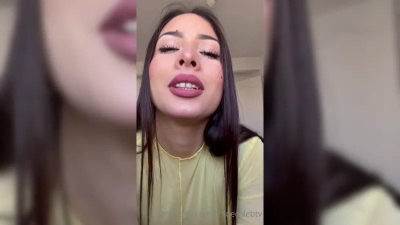 Chloe Warm TV Masturbating with fingers and Dildo til Orgasm
