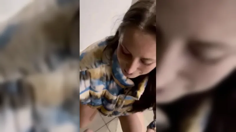 Splatxo Naughty Brunette Giving Deep Blowjob to a Guy at Public Onlyfans Video
