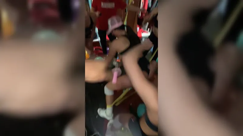 Video de Tweaking Desnudo de Voleibol de Wisconsin