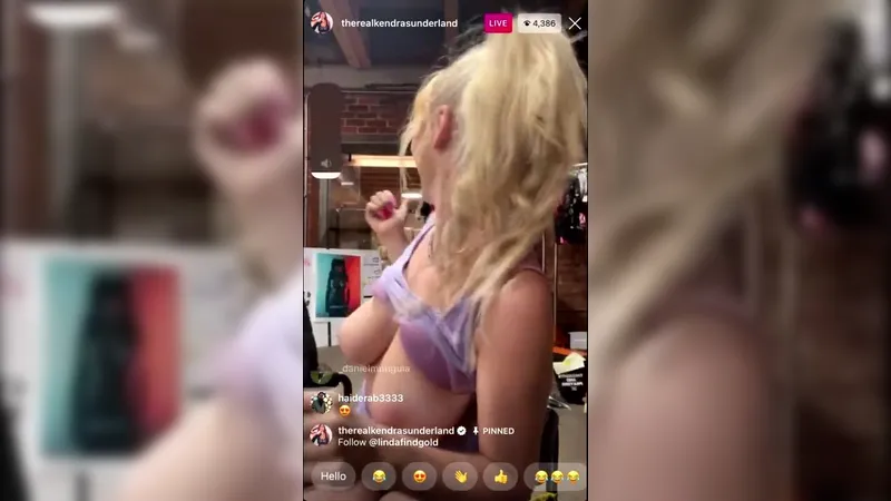 Instagram Model Get Horny During Live Stream And Suck A Black Dildo While Her Tit Out