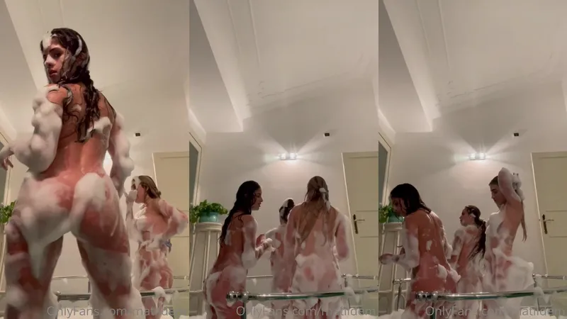 Emarrb Naked In The Bathtub With Lesbian Hoes Onlyfans Video