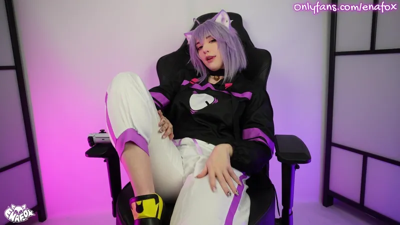 Enafox Naughty Catgirl Fucks Her Controller Onlyfans Video