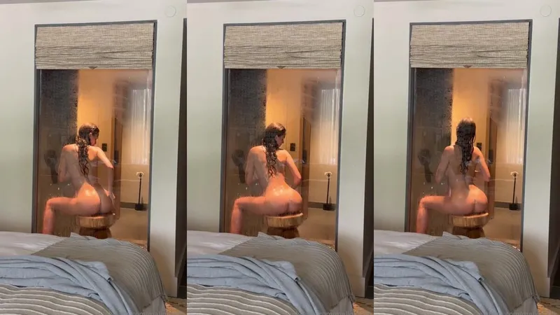 Maligoshik Aka Anna Malygon Teasing Curvy Ass In The Shower Onlyfans Video