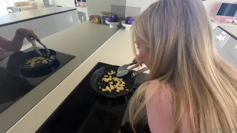 Lilylanes Kitchen Counter Fuck PPV Video Leaked