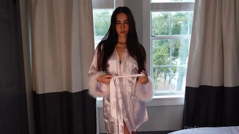Izzy Green Creampie Sex Video Leaked