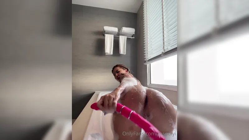 Ms Puiyi Bathtub Masturbation Video Leaked
