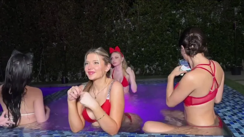 Asianbunnyx Lesbian Thots Nude Tease in Bathtub Video
