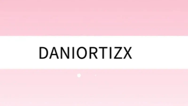 Dani Ortiz drives his car while his vagina vibrates INEDITO