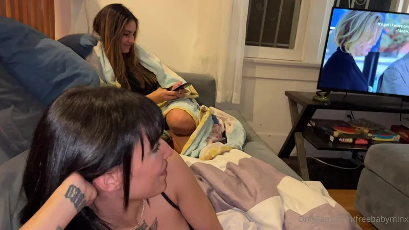Babyminx333 Blowjob While HulkandIsa Sees Video Leaked