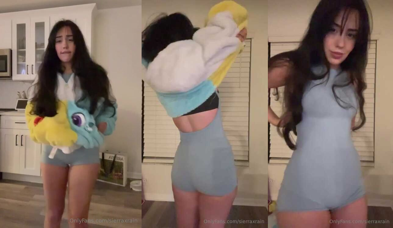 Sierra Rain Thicc Babe Strip Tease Onlyfans Leak Video