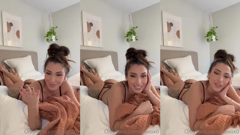 Alexox0 Shows Big Buns Laying on Bed Onlyfans Video