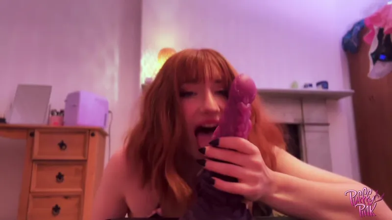 Pufffypink Monster Dildo Blowjob With JOI Porn Leak