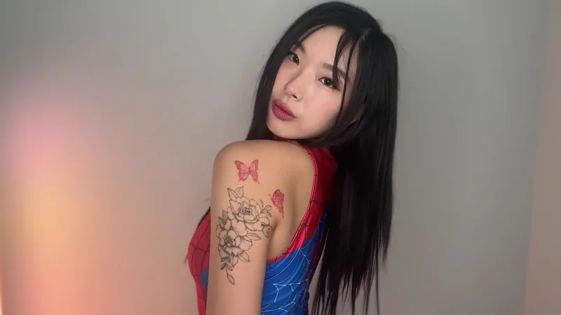 Elle Lee Spider Woman Porno Videotape Exposed