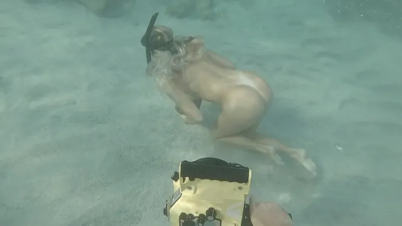 Beachbaby69 Naked in the Underwater Leaked Onlyfans Video