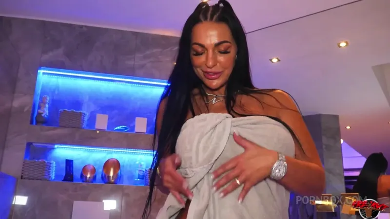 Nadine Kerastas Blowjob In Luxury Shower