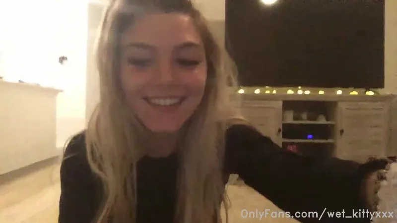 KittieBabyXXX Livestream Blowjob Leak