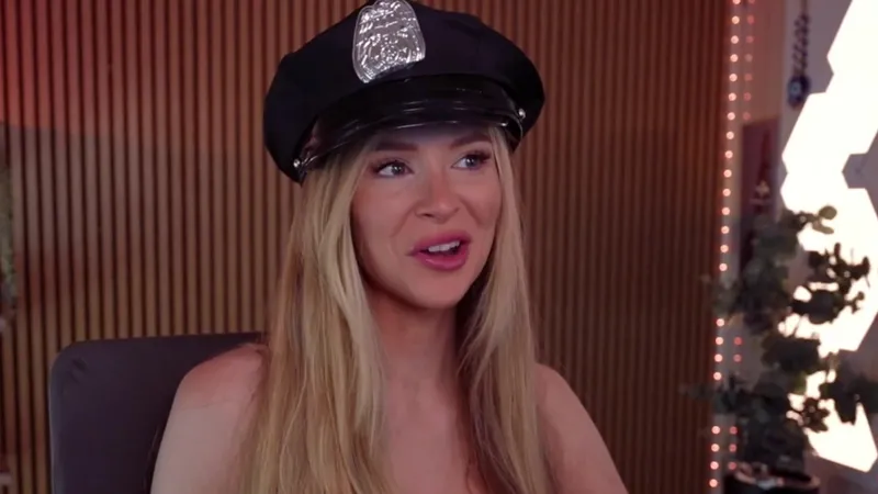 Bebahan Blonde Cop Roleplay React To Video With Intense Blowjob And Naughty